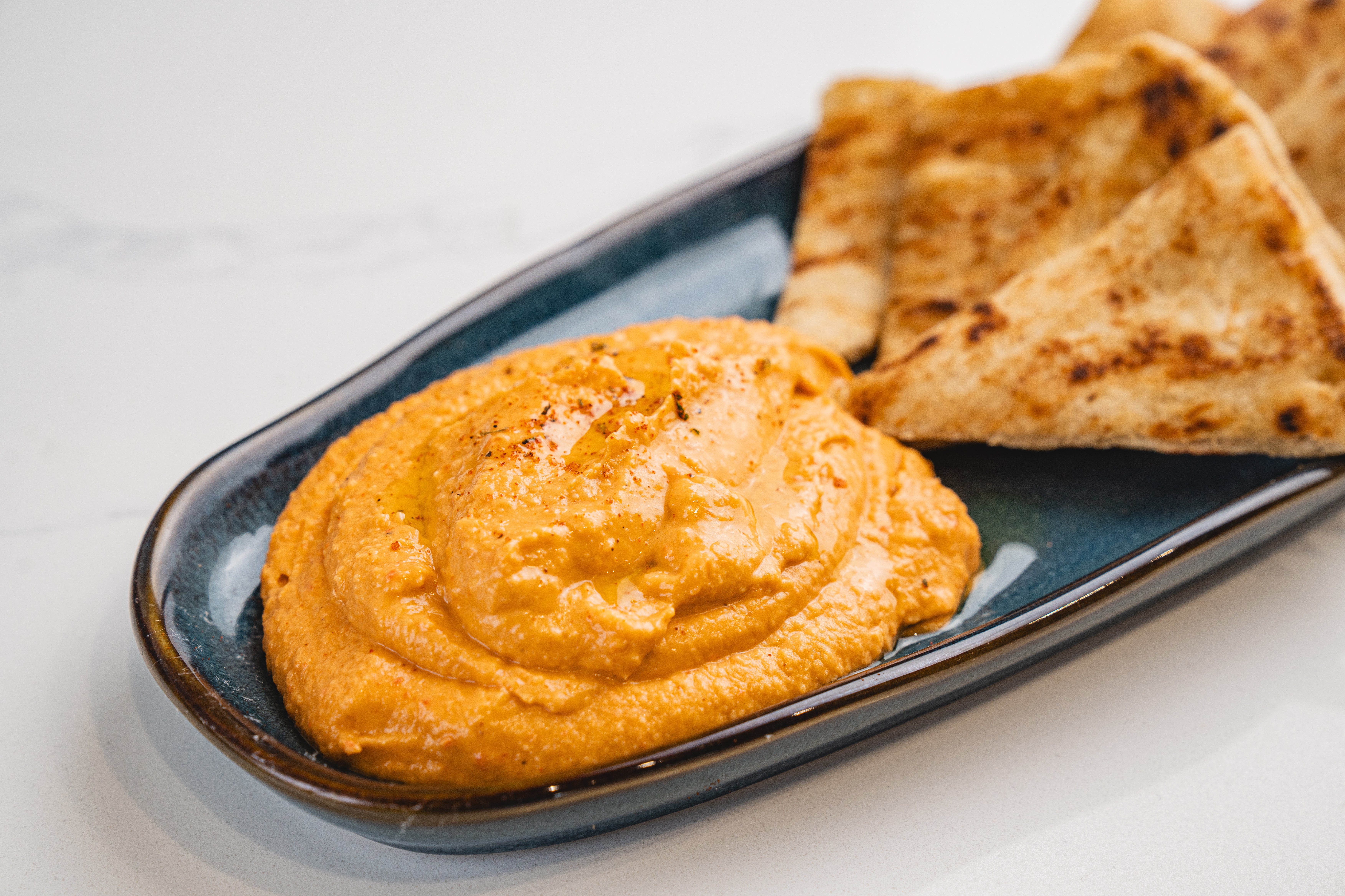 Hummus(Roasted Red Pepper)